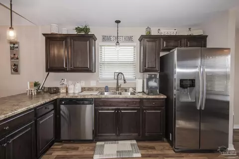 5801 Corkscrew Ct, Pace, FL 32571 photo 9