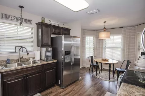 5801 Corkscrew Ct, Pace, FL 32571 photo 7
