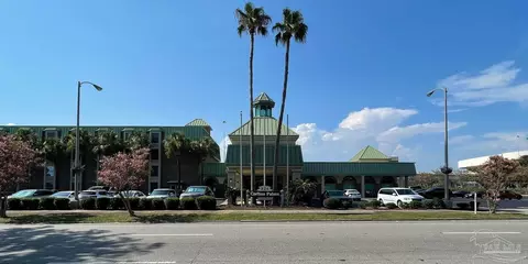 224 E Garden St #404, Pensacola, FL 32502