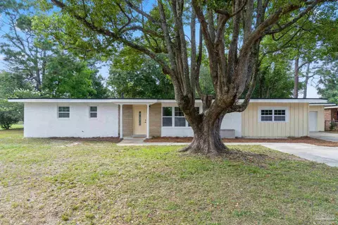 6147 Hilltop Rd, Pensacola, FL 32504
