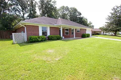 2544 Southern Oaks Dr, Cantonment, FL 32533