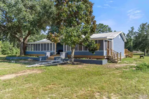 9561 S Trace Rd, Milton, FL 32583