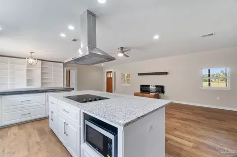 9561 S Trace Rd, Milton, FL 32583 photo 13