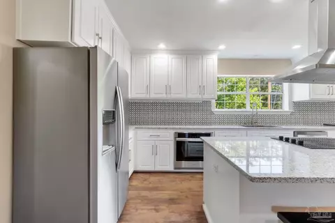 9561 S Trace Rd, Milton, FL 32583 photo 8