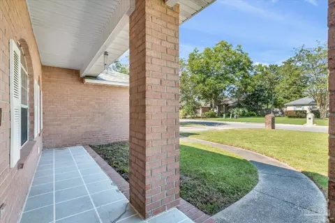 4716 Autumndale Dr, Pace, FL 32571 photo 4