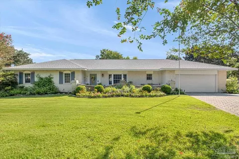515 Poinciana Ct, Gulf Breeze, FL 32561