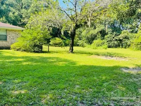 7512 St Joseph St, Milton, FL 32583 photo 7