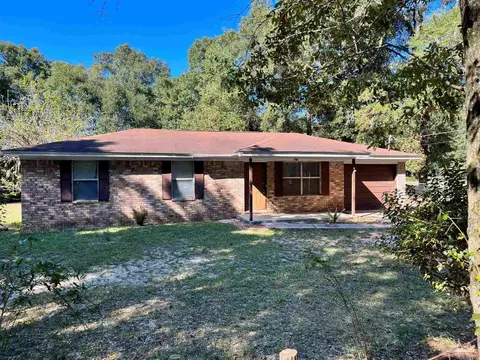 7512 St Joseph St, Milton, FL 32583