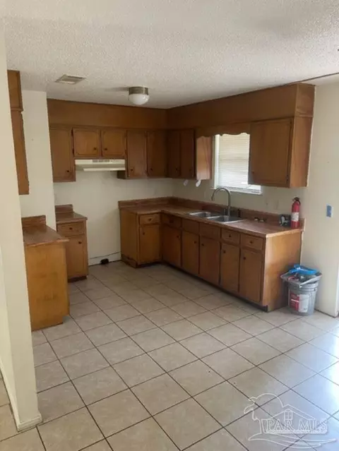 7512 St Joseph St, Milton, FL 32583 photo 10