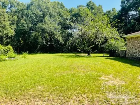 7512 St Joseph St, Milton, FL 32583 photo 9