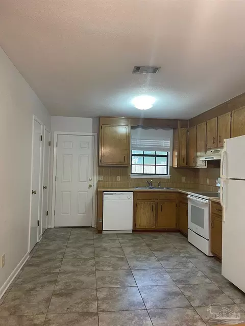 4197 Ravenwood Dr, Pace, FL 32571 photo 5