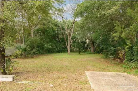 3702 W Lloyd St, Pensacola, FL 32505