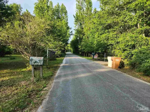 7240 Evans Way, Milton, FL 32583 photo 8