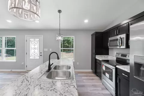 4796 Guernsey Rd, Pace, FL 32571 photo 8