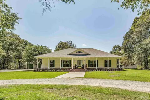 7053 Ryan Ln, Milton, FL 32570