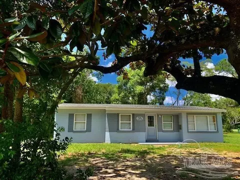 38 Besma Dr, Pensacola, FL 32506