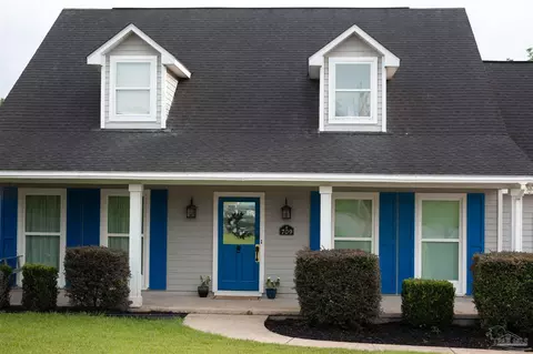 709 Rock Hill Ct, Cantonment, FL 32533