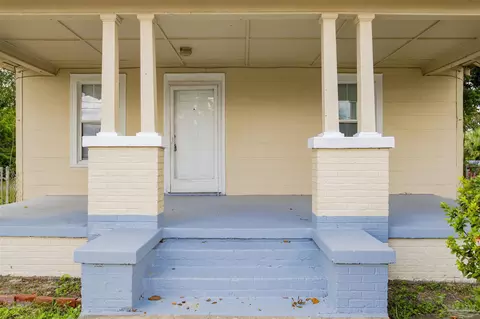 1703 W Jackson St, Pensacola, FL 32501