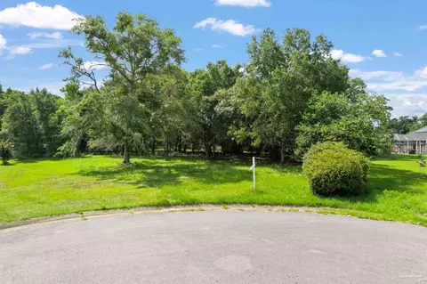 7420 Viver Nell Ln, Pensacola, FL 32526