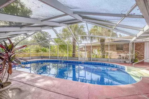 5566 Andromeda Dr, Milton, FL 32570