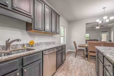 3626 Hawks Landing Cir, Pace, FL 32571 photo 12