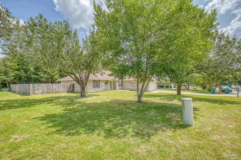 302 Seattle Slew Ct, Crestview, FL 32539 photo 5