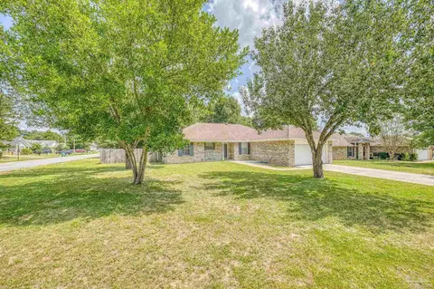 302 Seattle Slew Ct, Crestview, FL 32539 photo 4