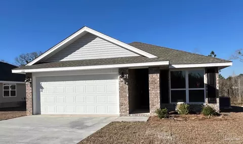 606 Sandpine Dr #13C, Cantonment, FL 32533