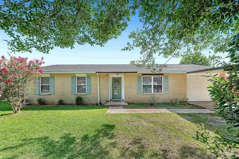 8159 Imperial Dr, Pensacola, FL 32506