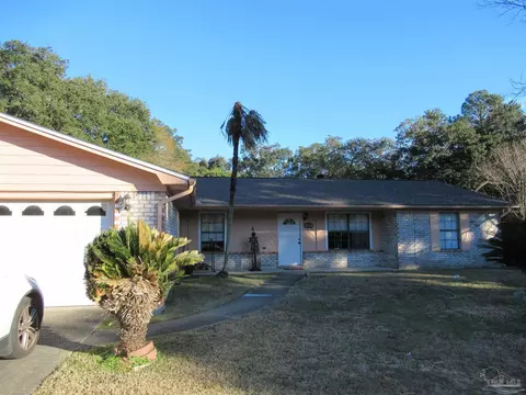5850 Princeton Dr, Pensacola, FL 32506