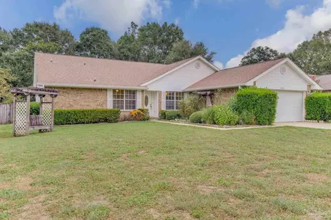 6572 Eagle Crest Dr, Milton, FL 32570