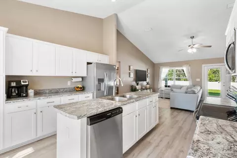 1858 Justice Cir, Gulf Breeze, FL 32563