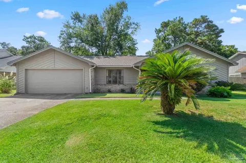 4521 Southpointe Ln, Pensacola, FL 32514