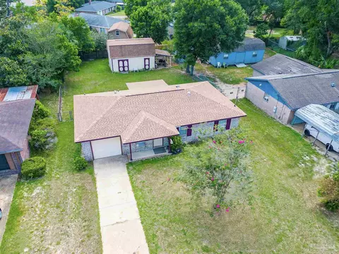 5153 Teakwood Dr, Pensacola, FL 32506
