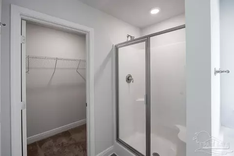 Bath - 5704 Old Stone Blvd, Milton, FL 32570 photo 3 of 7