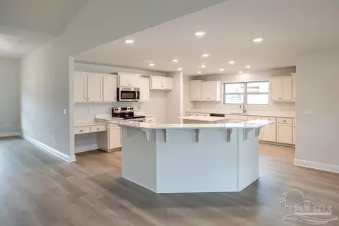 Kitchen - 5704 Old Stone Blvd, Milton, FL 32570 photo 1 of 5