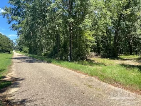 5904 Three Notch Trl, Milton, FL 32570 photo 2