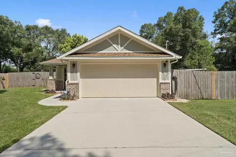 5914 Larosa St, Pensacola, FL 32526