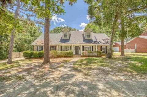 2871 Inverness Ct, Pensacola, FL 32503