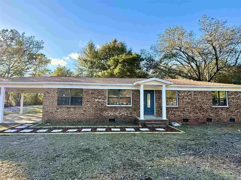 6401 Aspen St, Milton, FL 32570