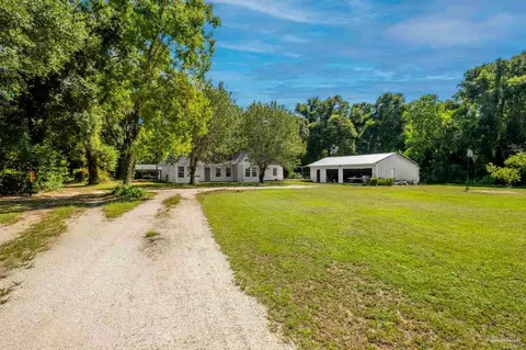 2506 Dunn St, Pensacola, FL 32526