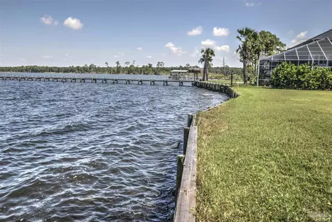 4548 Bayside Dr, Milton, FL 32583 photo 5