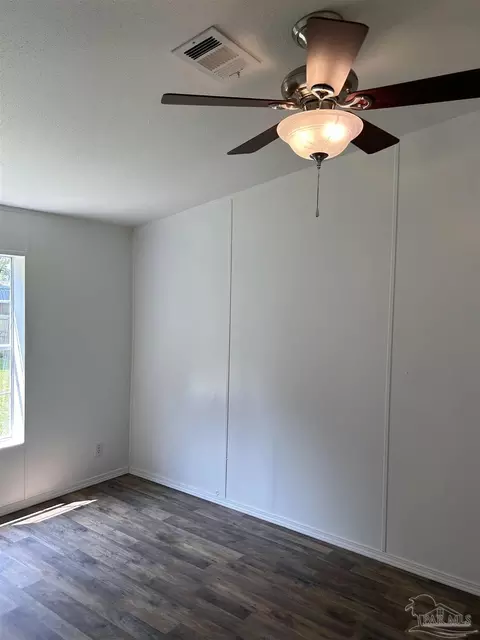 8935 Tara Cir, Milton, FL 32583 photo 13