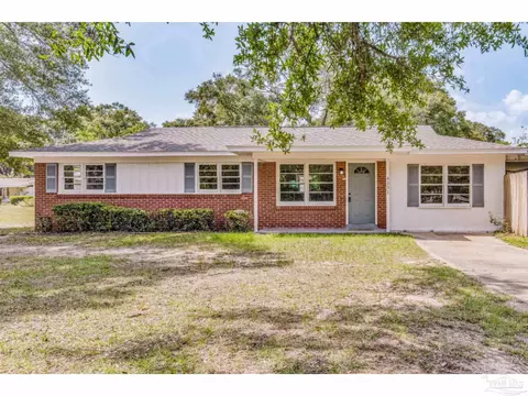4551 Sunrise Dr, Pace, FL 32571