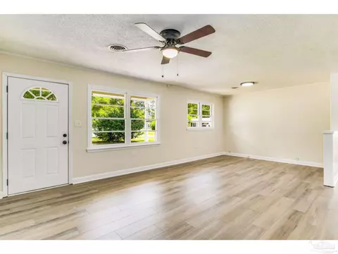4551 Sunrise Dr, Pace, FL 32571 photo 8