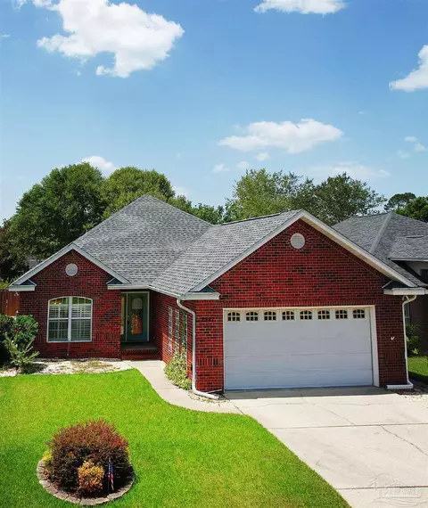 2547 Pine Forest Rd, Cantonment, FL 32533