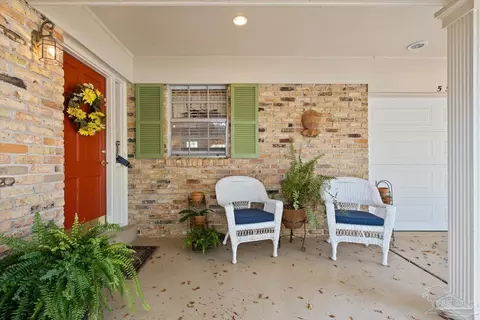 5585 San Gabriel Dr, Pensacola, FL 32504