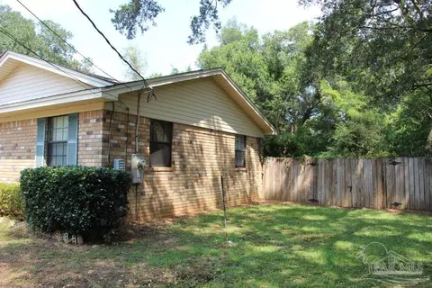 4736 Pecanwood Pl, Pace, FL 32571 photo 5