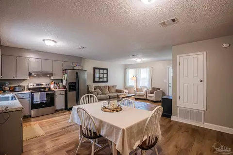 4841 Lamar Dr, Pace, FL 32571 photo 15
