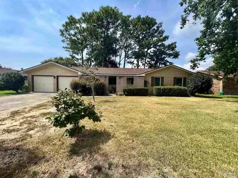 4241 Obregon Dr, Pensacola, FL 32504